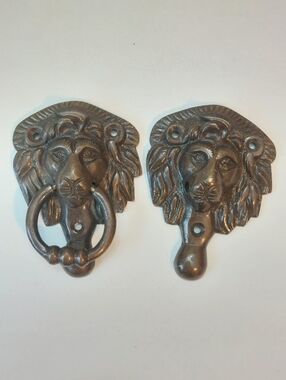 VTG Antique reclaimed Lions Head Door knocker or drawer pulls brass